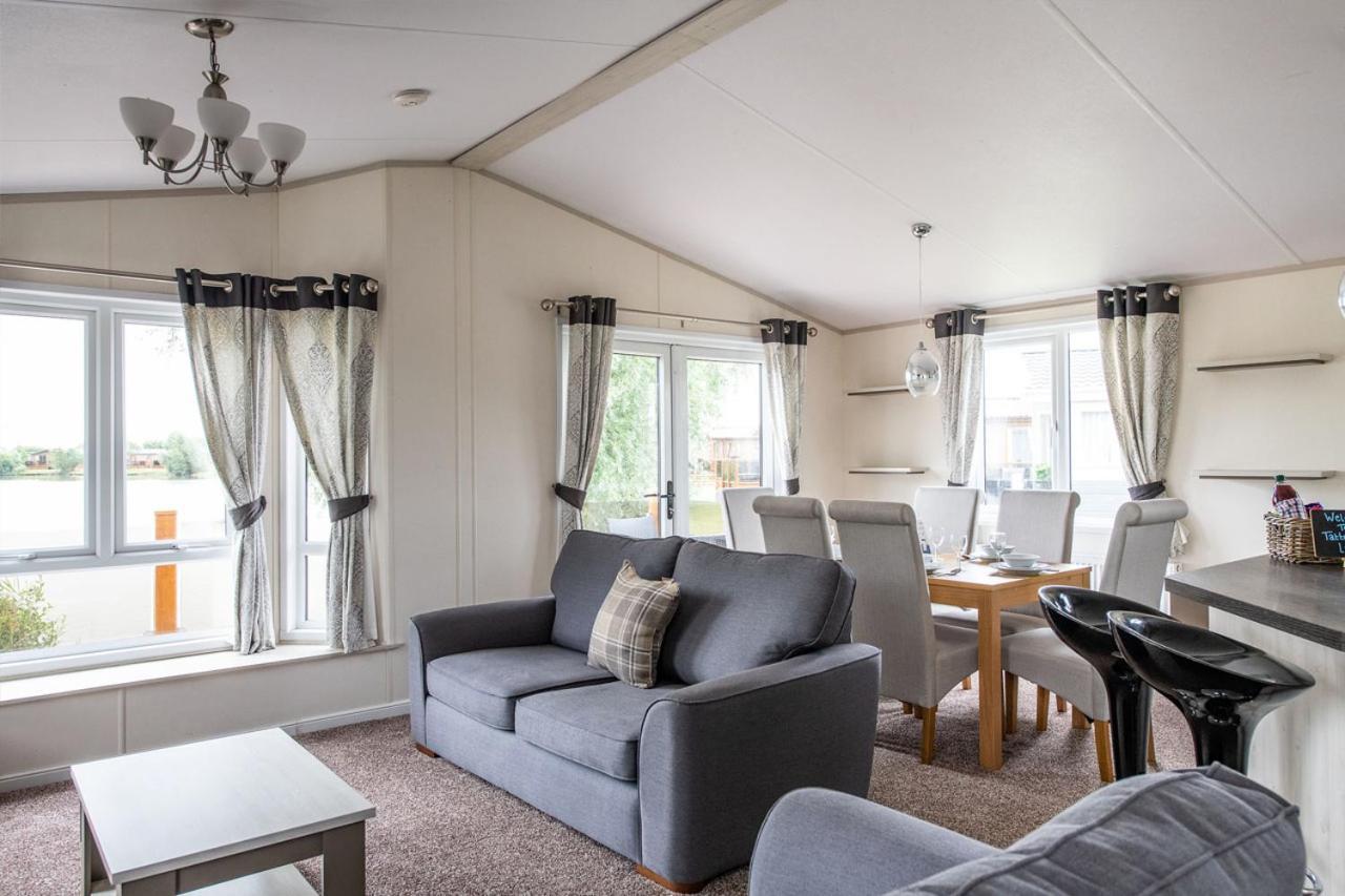 The Lakes Rookley 외부 사진 Interior of a static